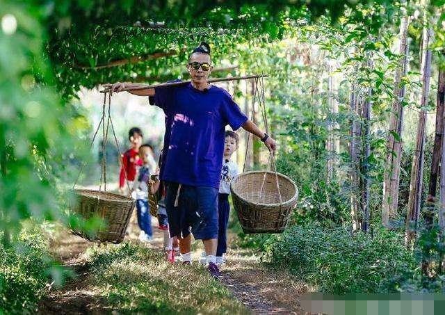 大陆人到香港工作洗碗工靠谱吗,在香港做洗碗工一个月能赚多少钱