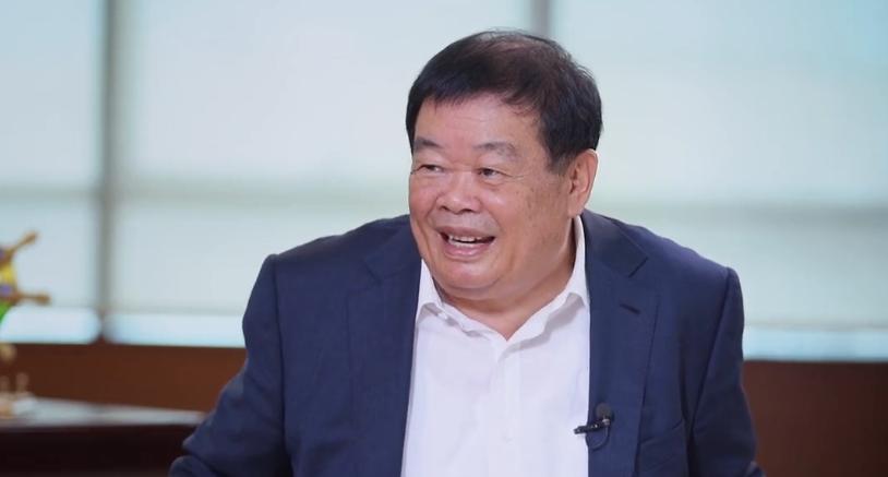 便宜70%签合同反被曹德旺骂，3个月后却差点感激跪下，发生了什么