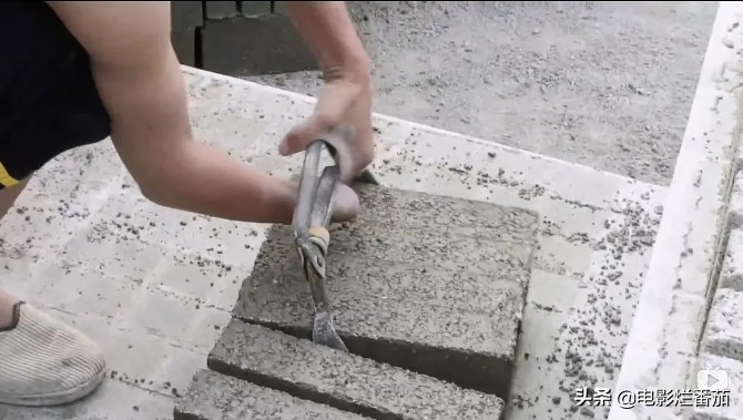 这部被低估的纪录片残忍揭秘,这部高分电影讲了什么