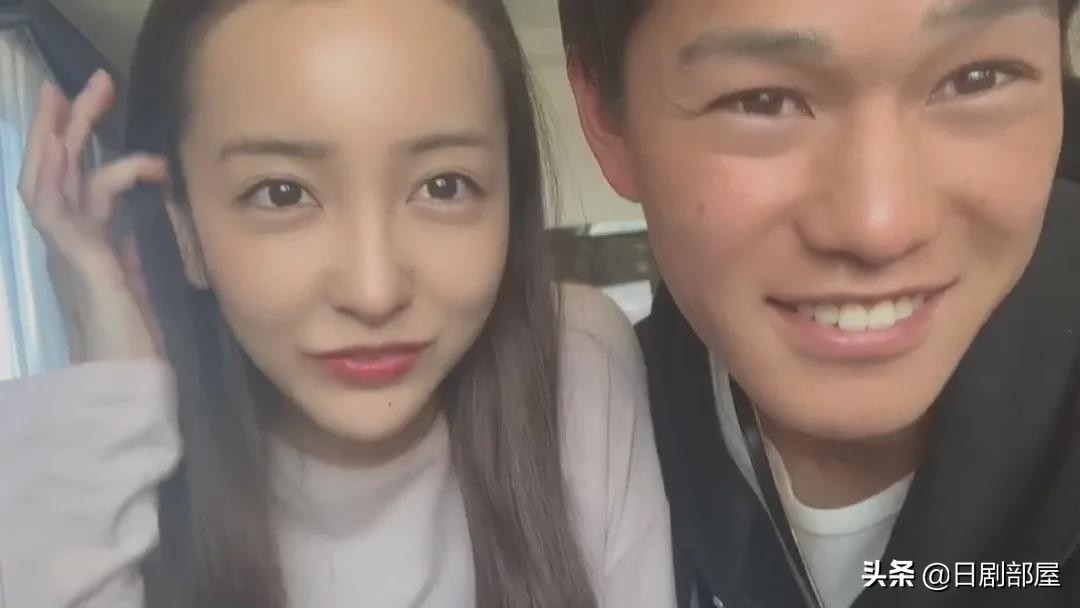 akb48板野友美毕业演唱会,akb48总选举板野友美