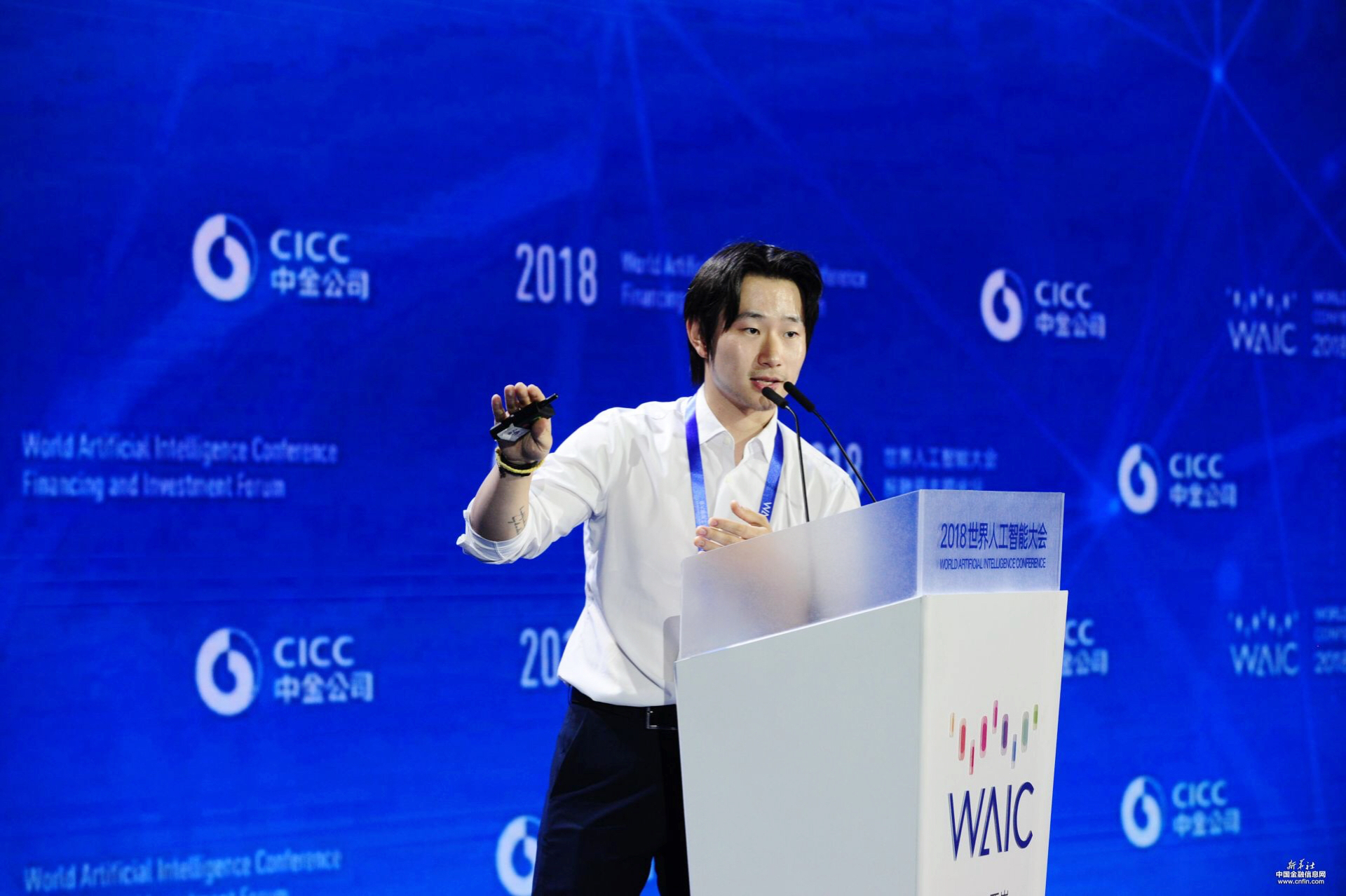 19岁拿到哈佛投资,25岁进入湖畔大学,时刻保持紧迫感是他的成功秘诀