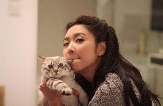 香港最后一个美少女,她被誉为香港最后一位美人