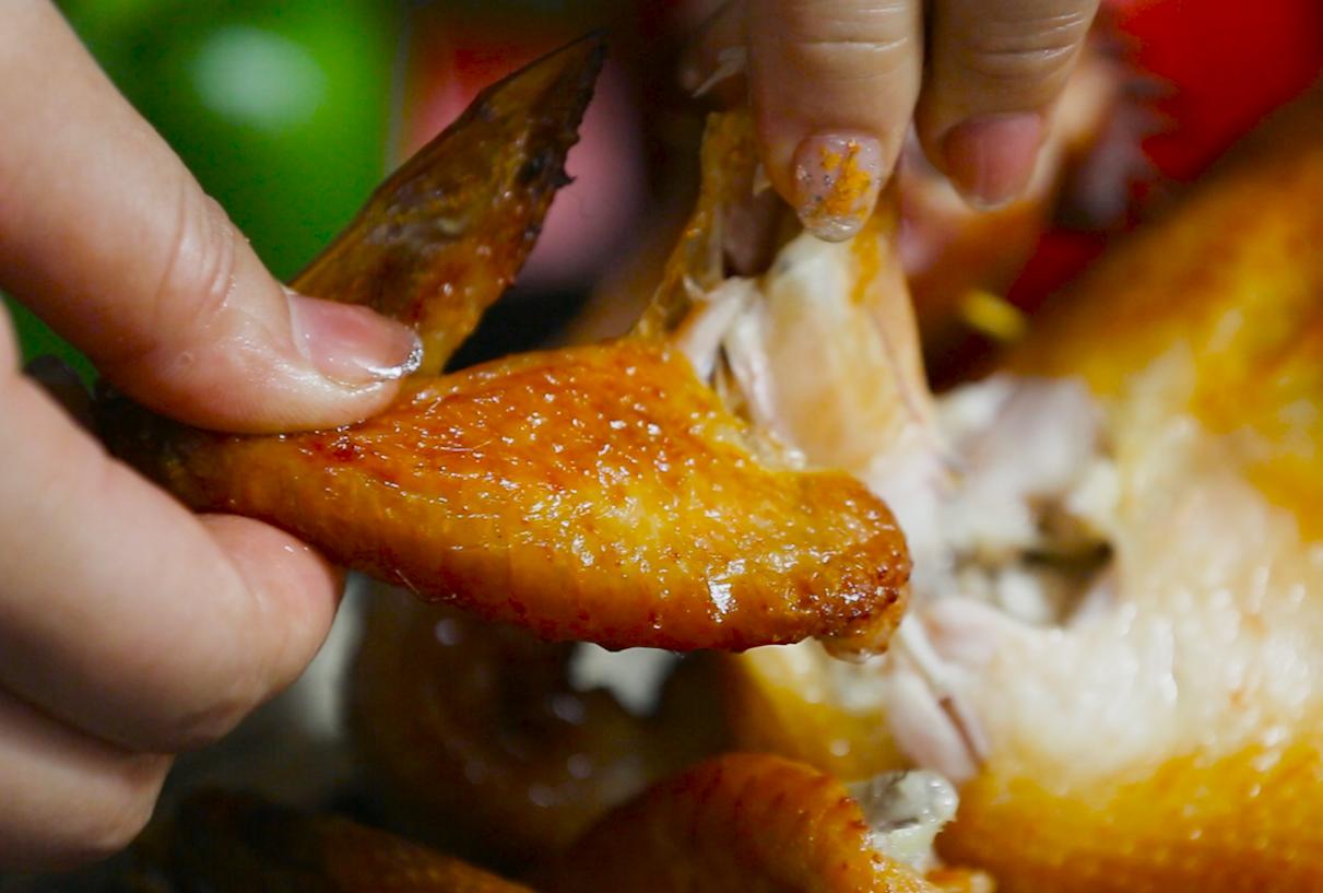 这才是真正的烤鸡做法简单还入味,烤鸡皮怎么红亮