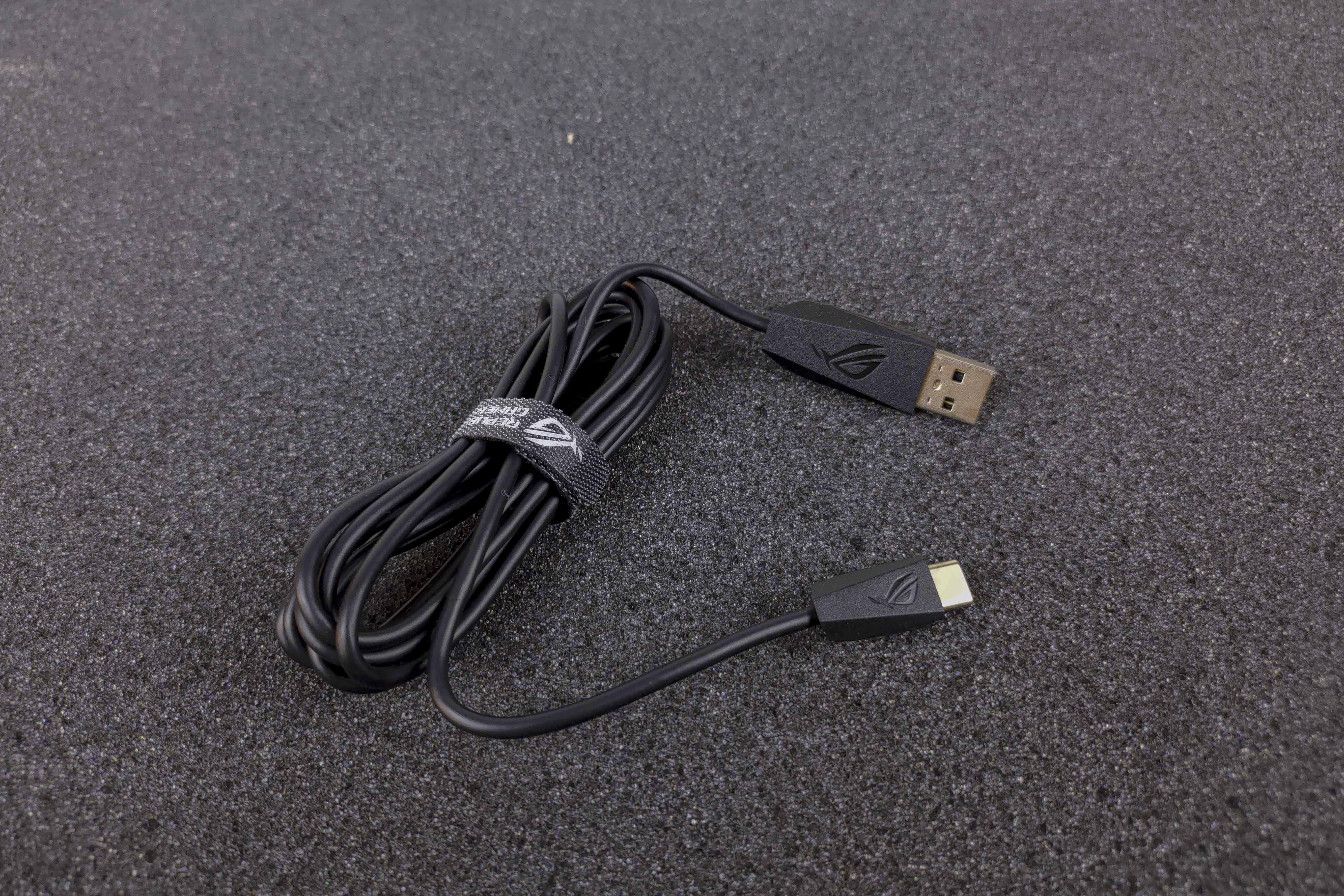 rog影刃2无线版鼠标拆解评测,rog月曜白影刃2鼠标测评