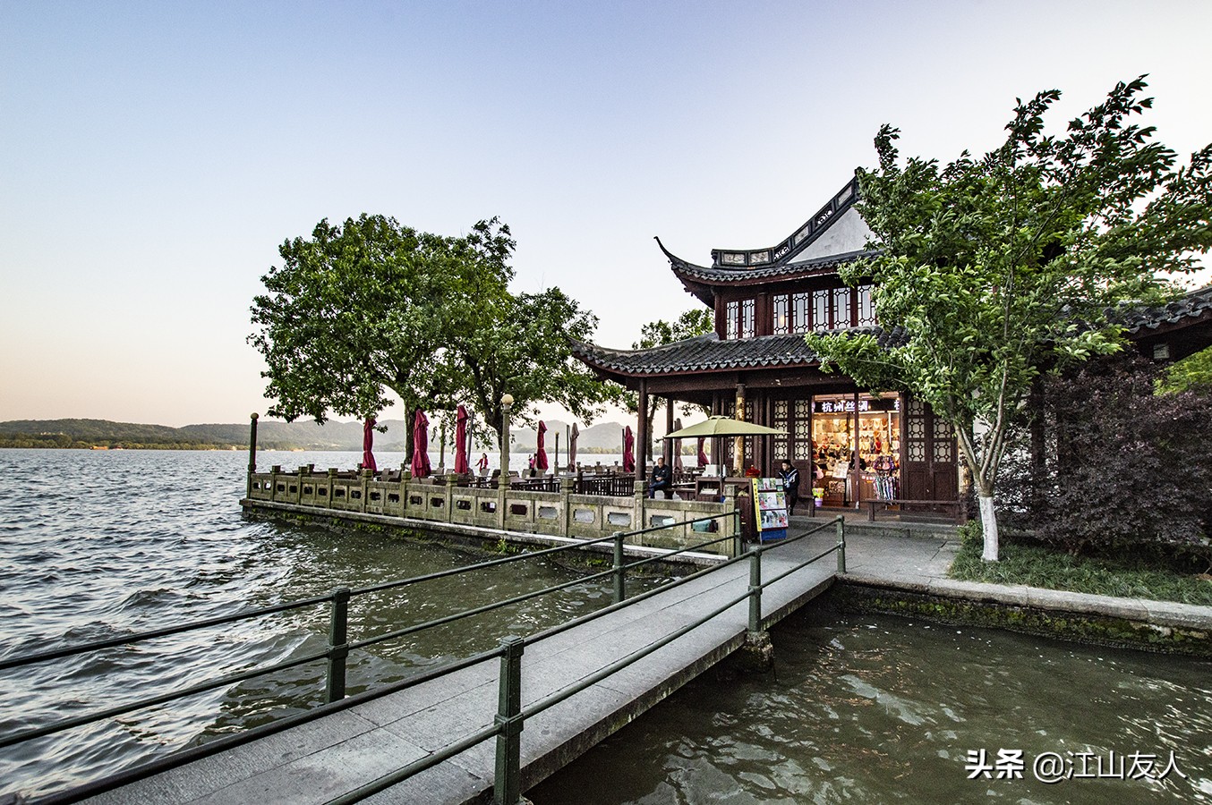 杭州西湖，美在风景，厚重在历史文化，杭州是个玩不厌的城市