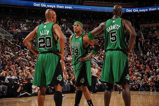 加内特夺冠科比,加内特大拉杆