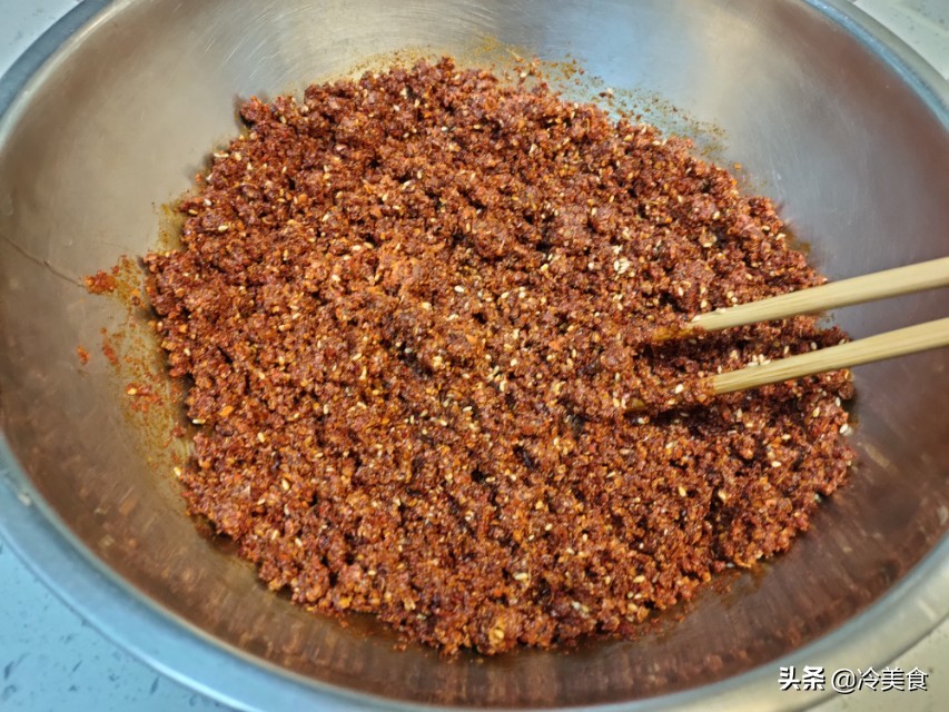 做油辣椒全是泡怎么办,做油泼辣椒的注意事项