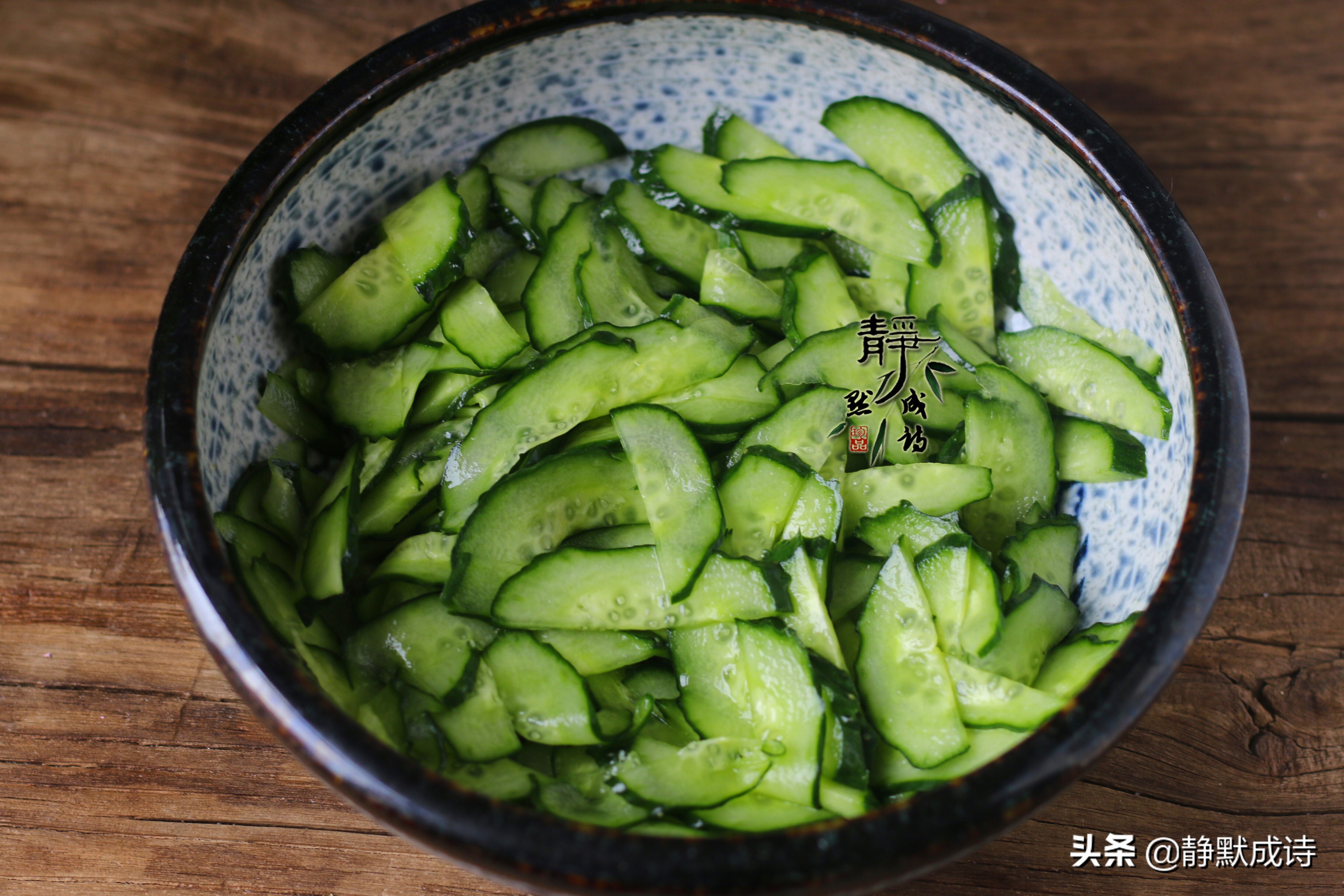 黄瓜炒鸡蛋要不要先把黄瓜用盐腌,黄瓜炒鸡蛋为啥黄瓜不入味