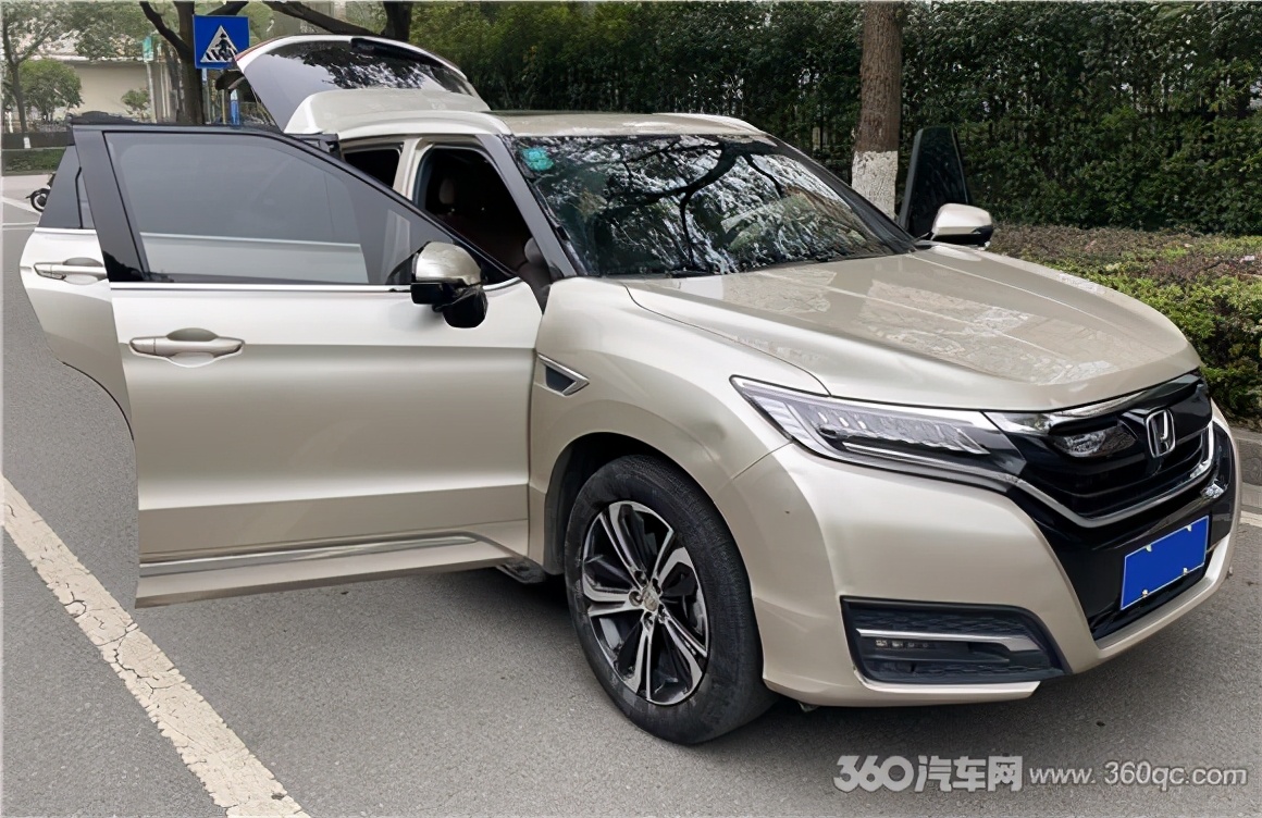 本田urv大面积改装,本田urv音响7喇叭升级12喇叭