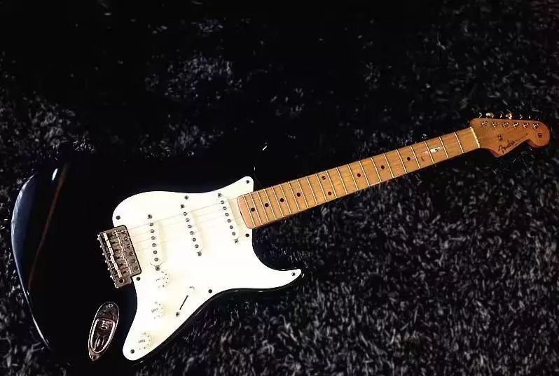 电吉他升级最佳配置,升级一把很便宜的电吉他