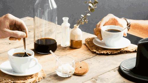 18个月!这杯中国咖啡杀到星巴克家门口敲钟