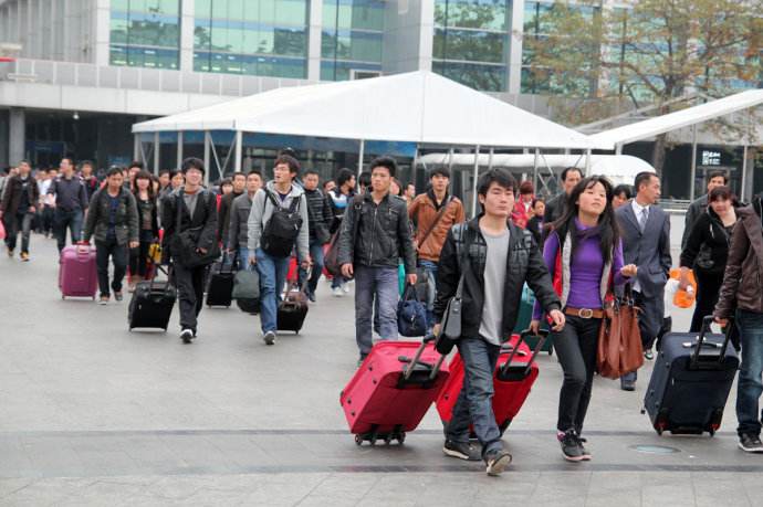 黑色产业链骗局揭秘,揭秘欧洲人口贩卖黑色产业链