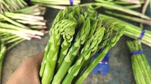 白色总比绿色贵,其实都是智商税,以后别被骗了,网友:都是炒作