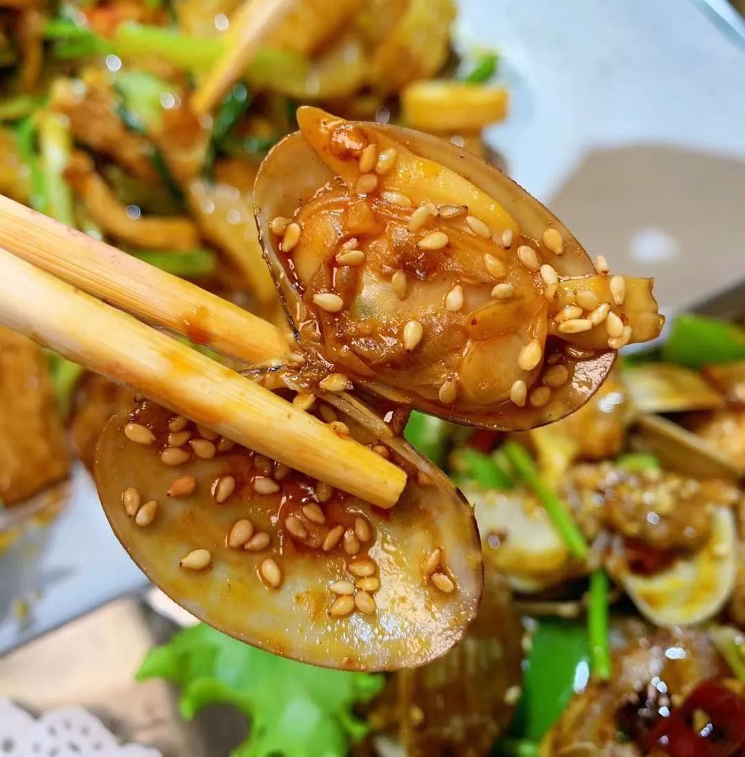 网红海鲜大铁锹在什么地方,网红大铁锹海鲜酱料