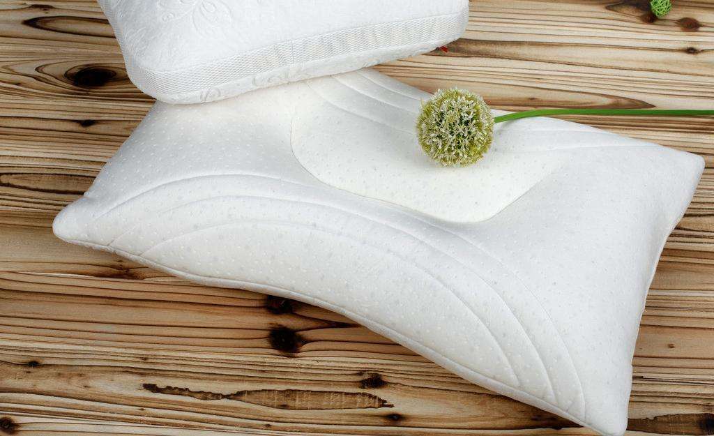 两个枕头怎么放睡觉舒服,枕头和被子怎么摆放睡觉才舒服