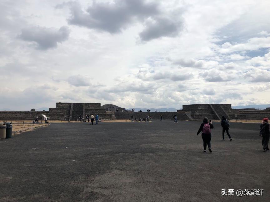 “踏迹古文明、晓看日月辉”— 除夕墨西哥金字塔一日游记