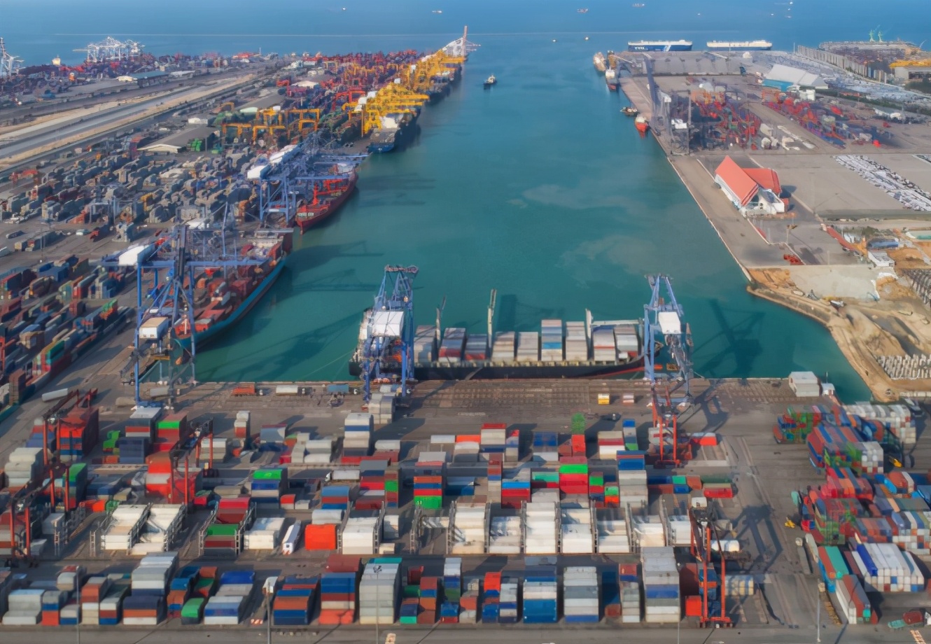 “中国制造”火到日本,当地人排队购买,称:希望中国加速出口