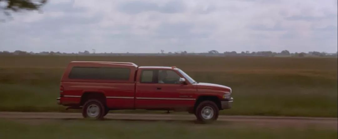 票房16亿，这部央视经常重播的顶级灾难片，上映23年无人能再复制