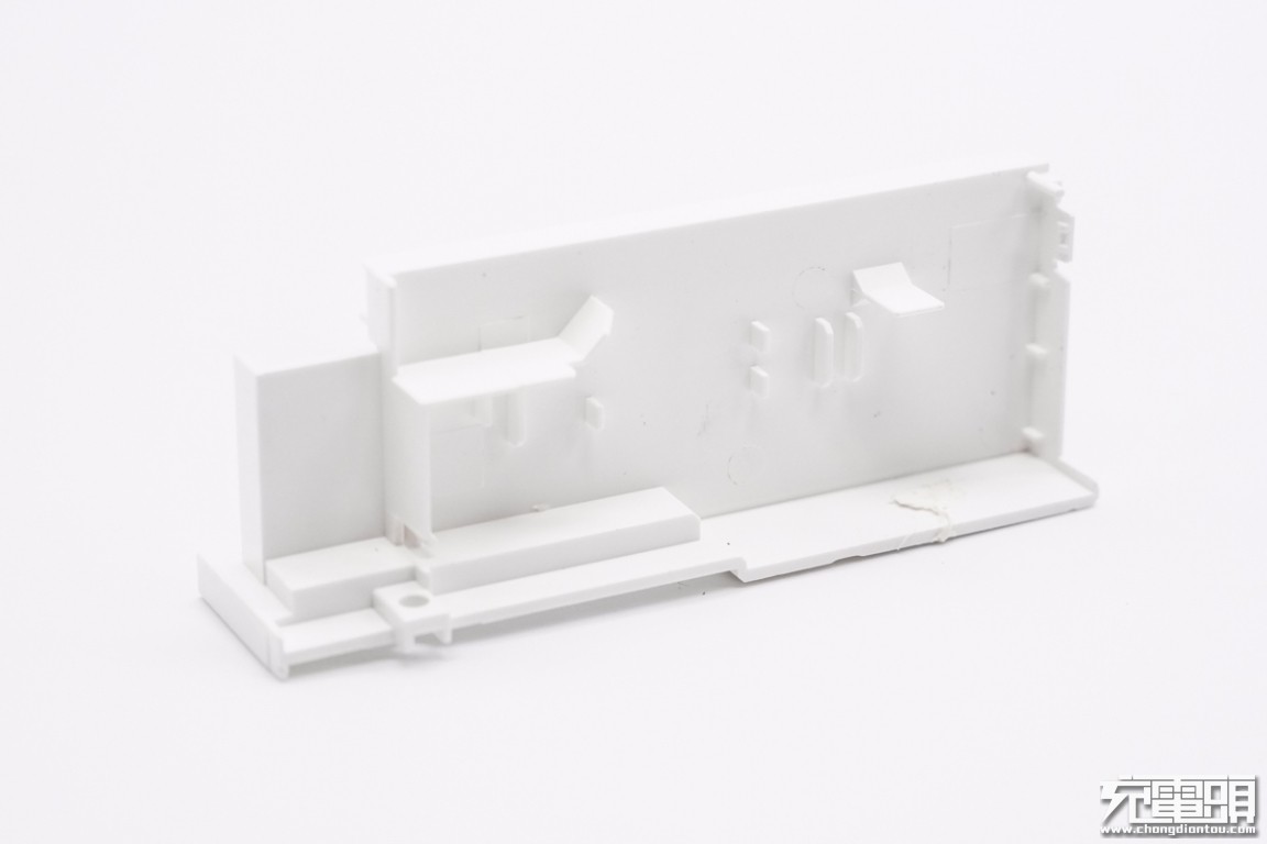 公牛插座新款和老款拆解,带USB接口公牛插排