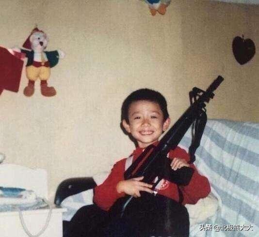 “京圈太子爷”张一山的超低调*艳猎**记：劈腿也不是渣男