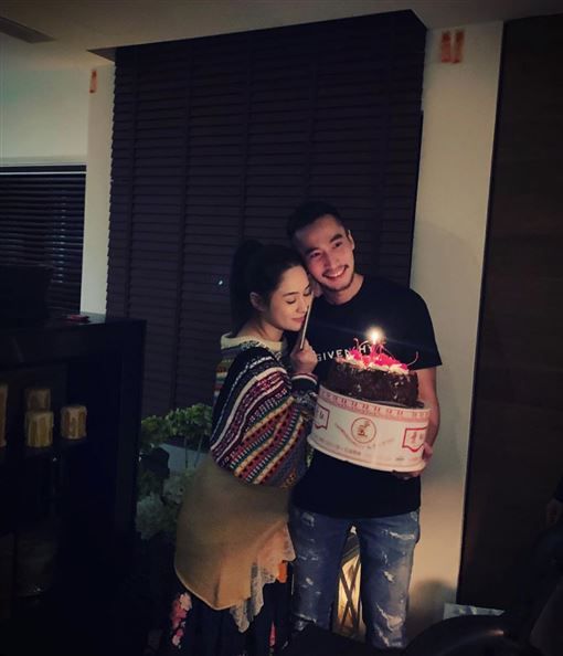 阿娇赖弘国承认已分居！婚变原因或与这3点有关，金星曾爆神预言