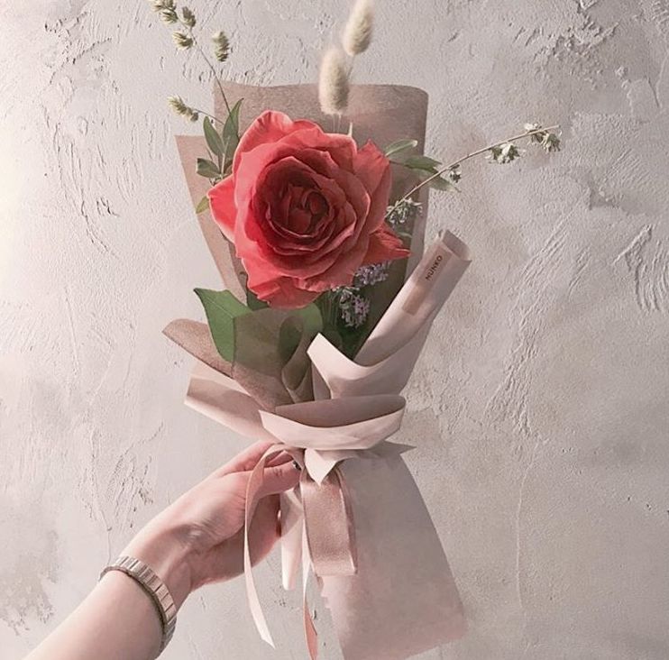 单支花束图片送女朋友,单支玫瑰花束怎么包装赶紧学起来