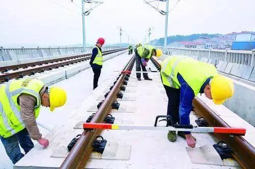 中国东风5c洲际核导弹威力有多大,大国之怒无坚不摧的洲际弹道导弹