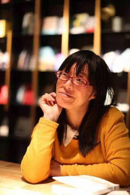 杨幂谈安全感 (杨幂说女生需要安全感)