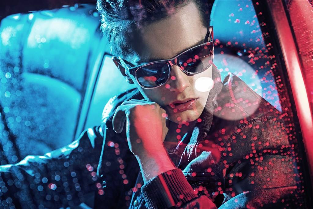 智能日夜两用驾驶镜,开车专用智能镜