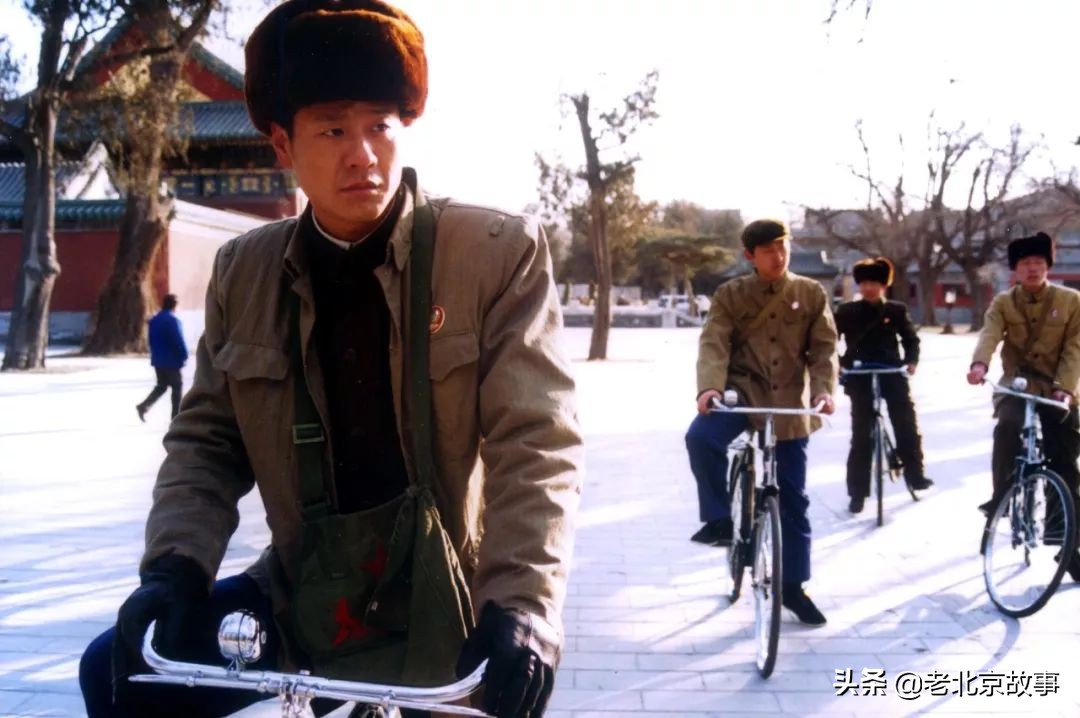 北京男的多少岁能办灵活就业,北京哪个大学男生最多