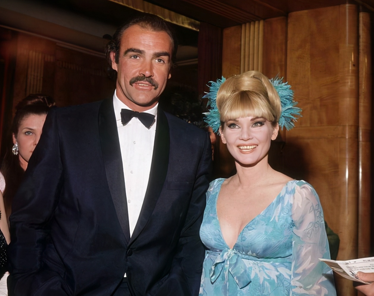 肖恩康纳利007经典照片,首任007扮演者肖恩康纳利去世