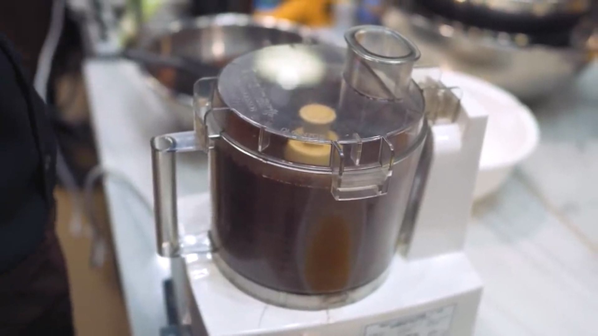 怎样用100%巧克力豆自制巧克力,论一个美味的巧克力的制作过程