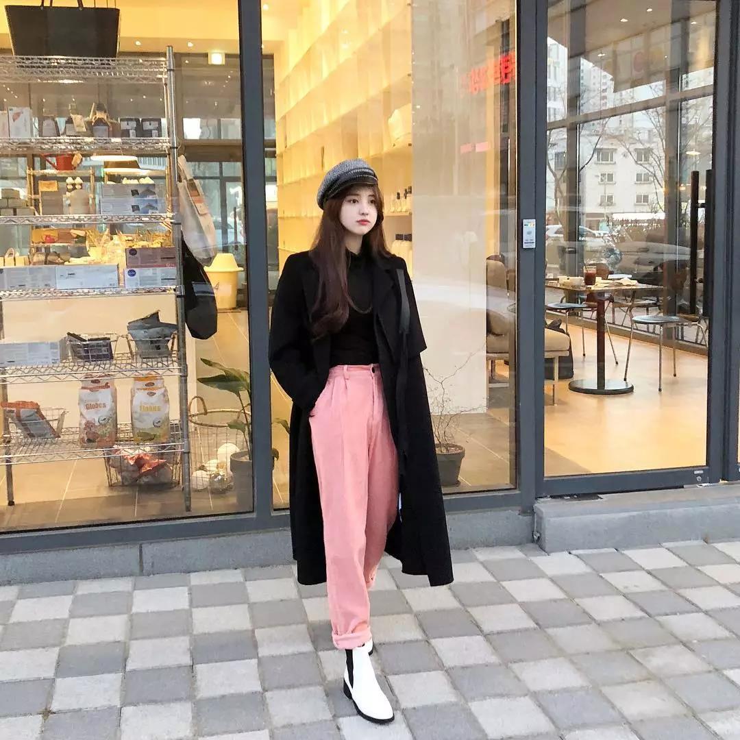 穿黑色衣服特别难看,适合夏天穿的黑色系穿搭