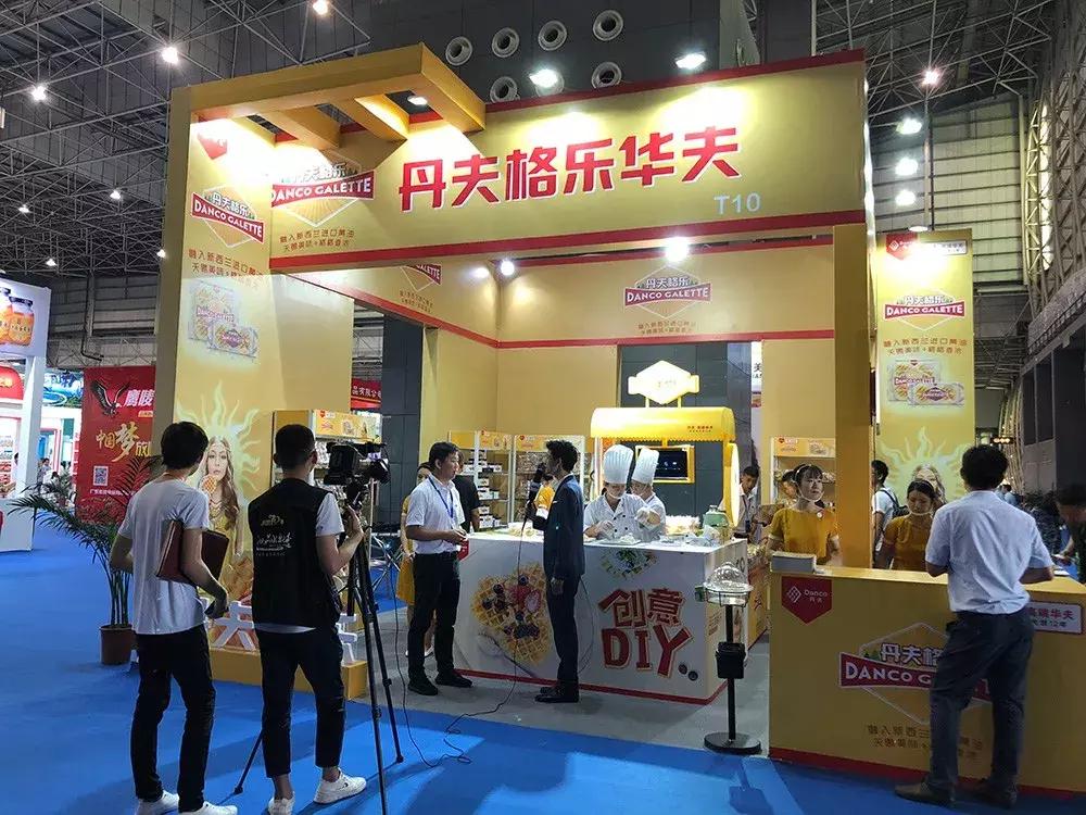 从品质到品位,丹夫华夫饼干88g巧克力芝士薄脆