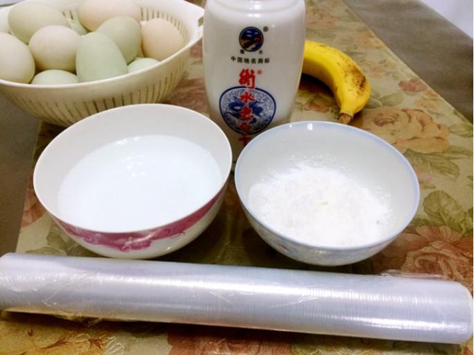 腌咸鸭蛋正确的方法100个放多少盐,腌制咸鸭蛋流油和起沙的几个窍门