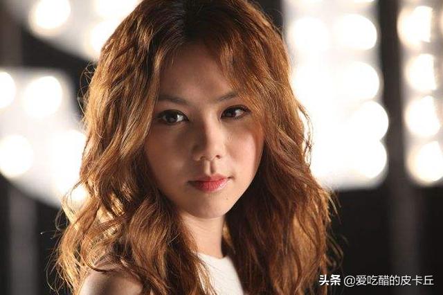 邓紫棋个人情史,邓紫棋经历了什么才坚强