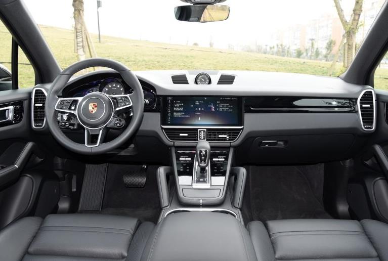 131万提了辆保时捷卡宴,才跑了8250公里,车主:一肚子话要说