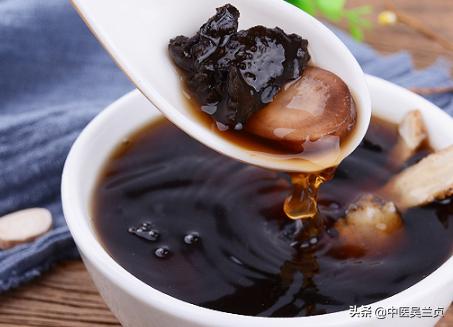 痛经手脚冰凉怎么还是易孕体质呢,痛经脚冷是宫寒吗