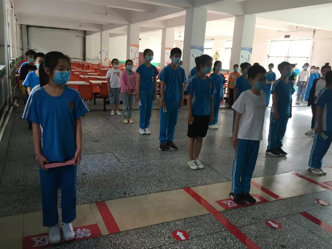 阴阴夏木夏花灿，温馨求实迎生归！——铁岭市求实小学六年级返校微记