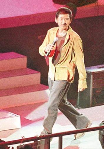 10位出轨男星的老婆与小三对比,唯一允许妻子出轨的男星