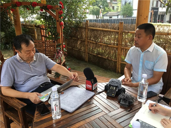 筑巢引凤，杜堂村四季花海连城乡