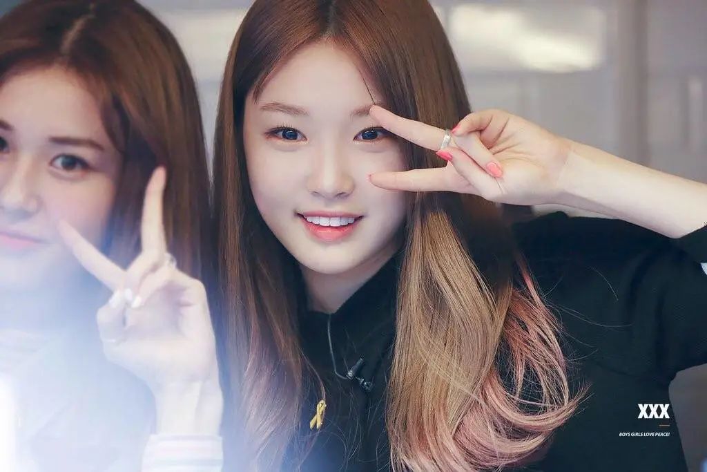 被喷整容脸，却凭实力逆袭为泫雅、宣美接班人，绝不止是穷哈