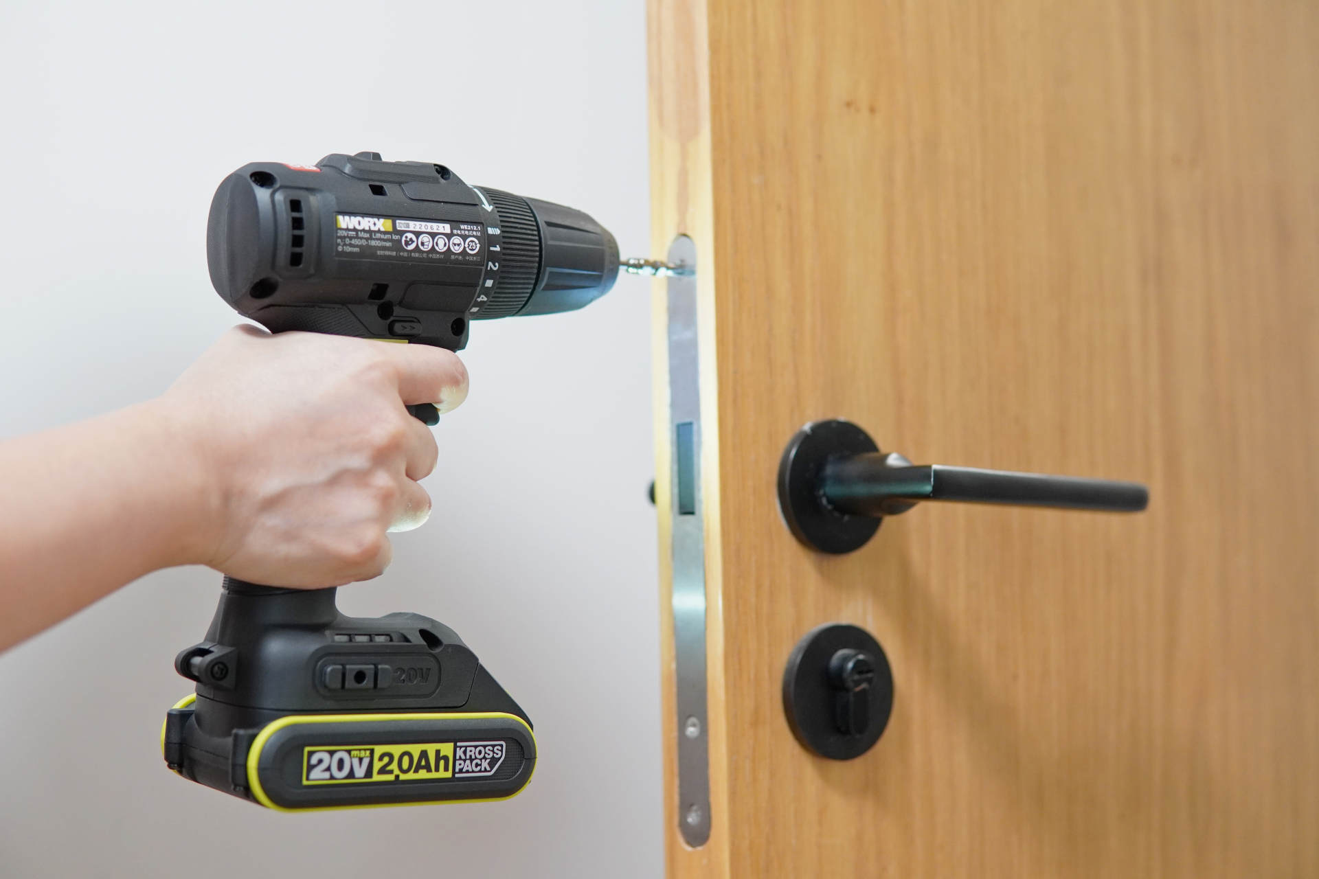 威克士we212可以打墙吗,威克士we212使用方法