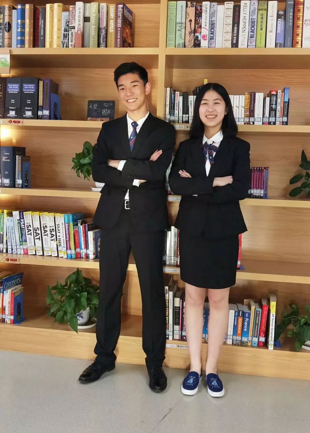 年仅20岁北美高材生张一得自杀去世，网红单亲爸爸遭质疑