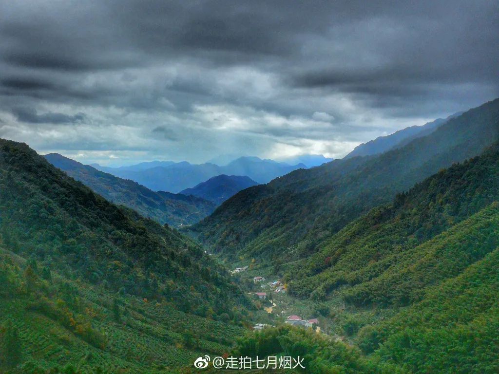 池州藏最新原生态避暑地，荷花海石海瀑布禅寺，不知名无门票却美