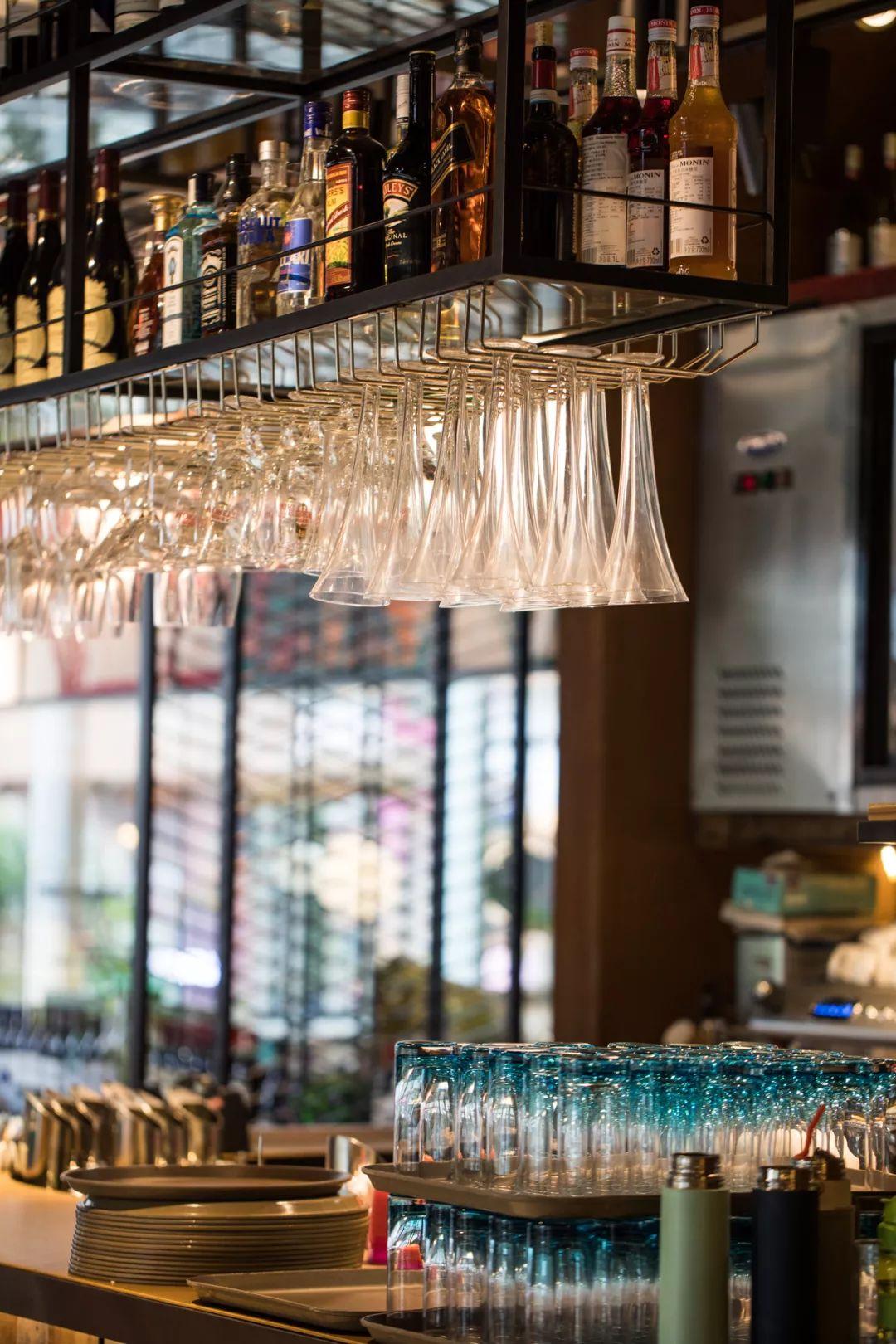 一挤就爆奶的超薄0.1pizza，被外国朋友吹上天