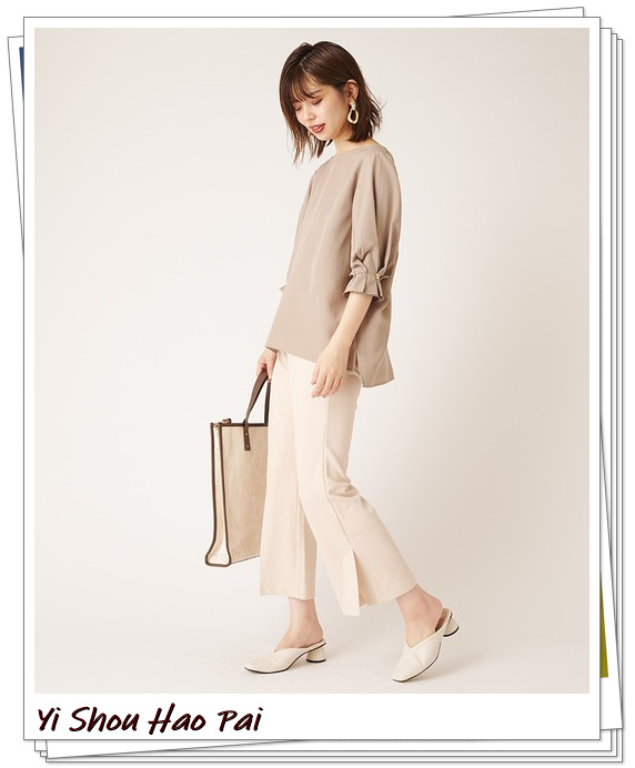 米色裤子的穿搭,米色的牛仔裤轻熟