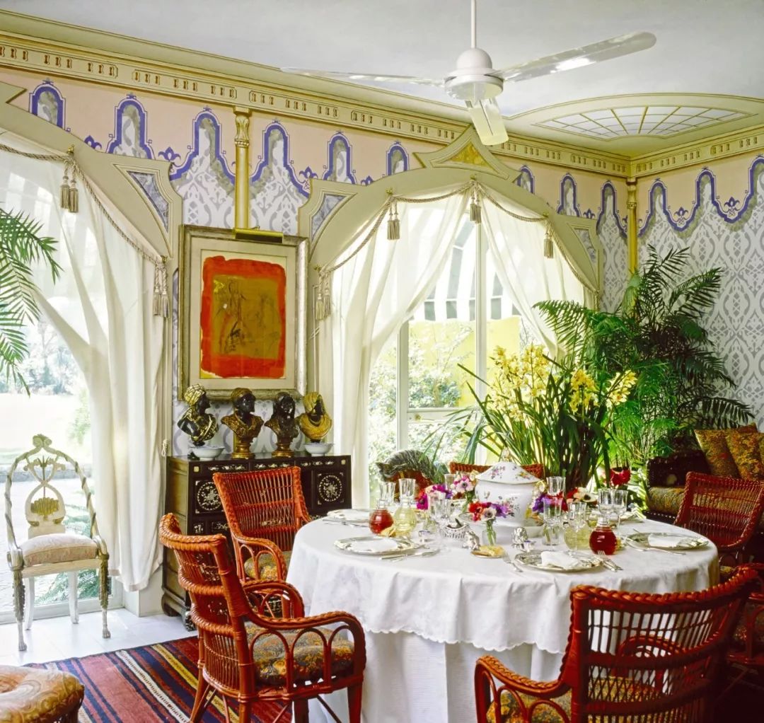 意大利品牌华伦天奴,华伦天奴首席设计师