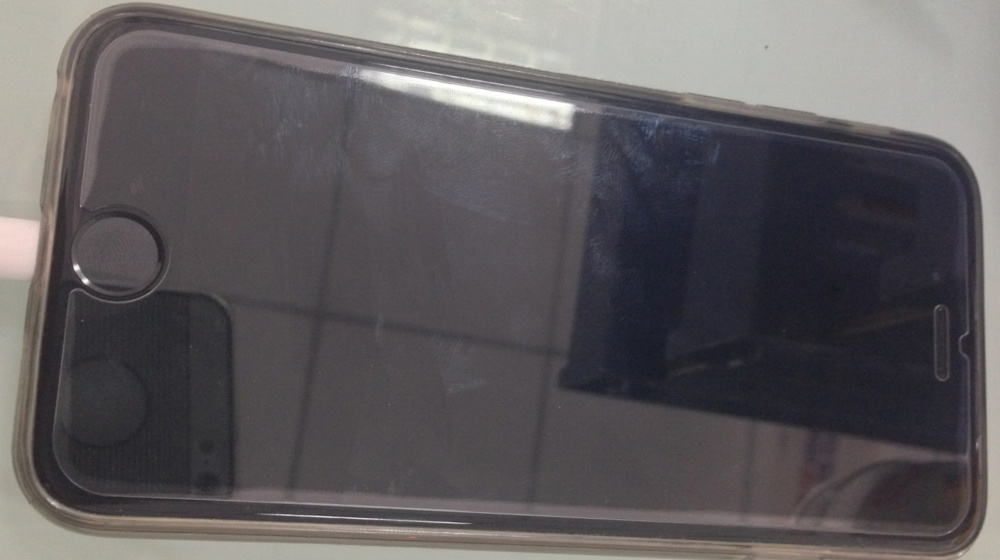 手机贴膜有白边用什么油处理,贴膜白边液进屏幕了怎么解决