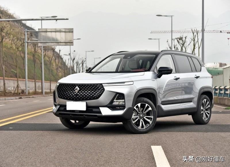 买新宝骏rs5还是宝骏360,新宝骏rs5300t二手车